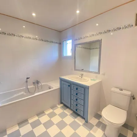 5 Pièces 8 Couchages * Porticcio (Corsica)