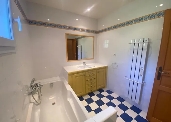 5 Pieces 8 Couchages *