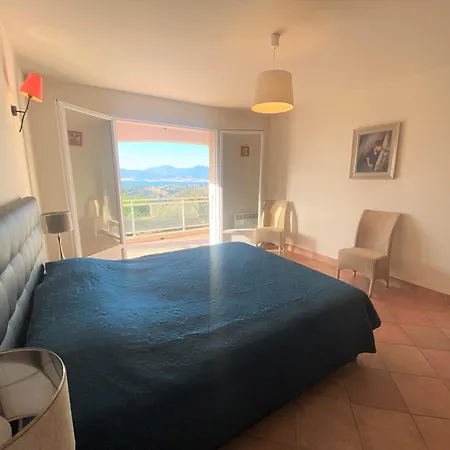 5 Pieces 8 Couchages * Porticcio (Corsica)