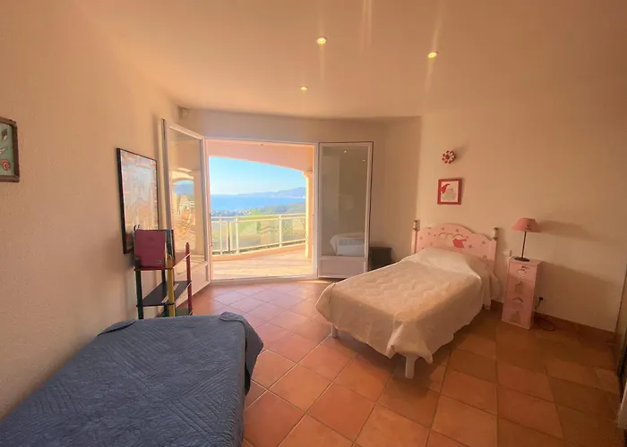Villa 5 Pieces 8 Couchages Porticcio (Corsica)