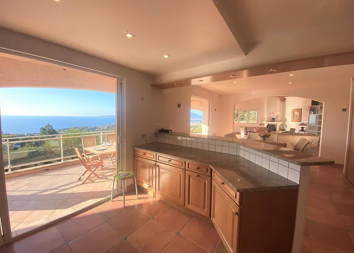 5 Pieces 8 Couchages